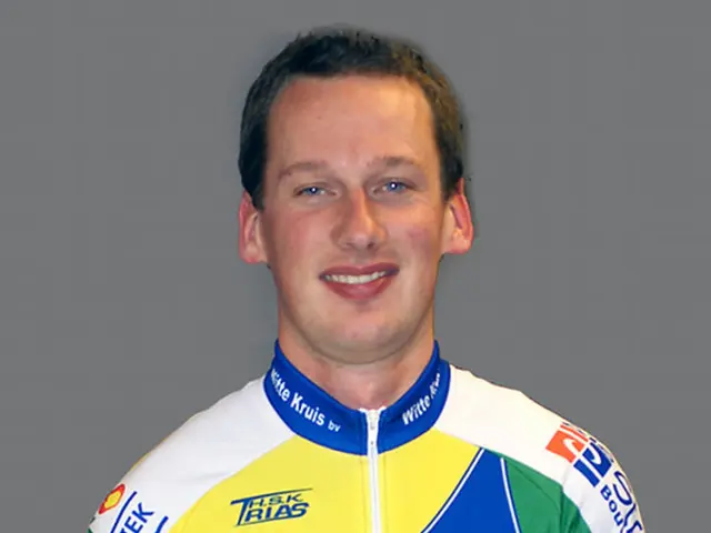 Trump issues an executive order aimed at defining the employment status of college athletes