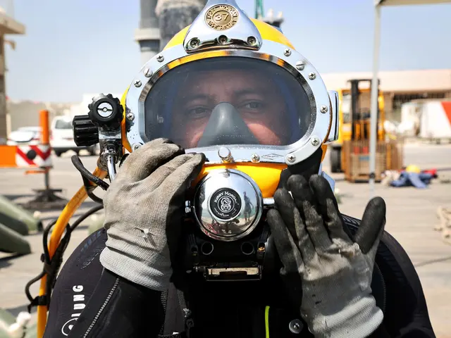 Fire Department of Kleve extends invitation to a preschooler for a visit to Donsbrügen Fire...