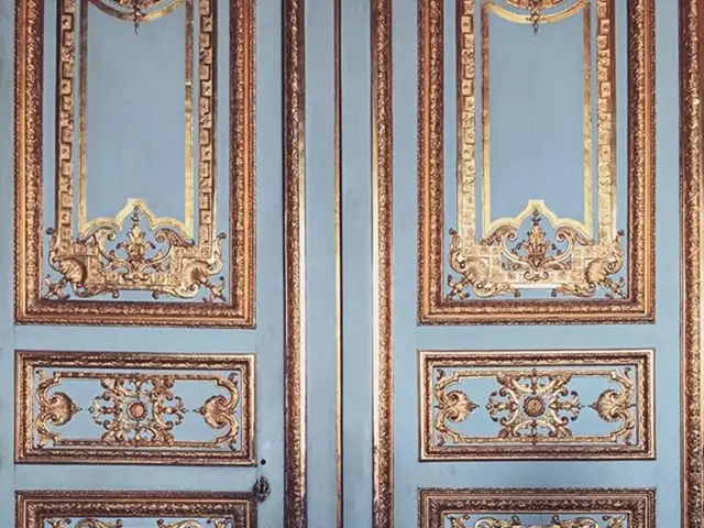 Designing Stars to Form Cosmic Patterns