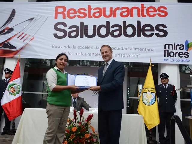 Dalai Lama Discusses Contentment