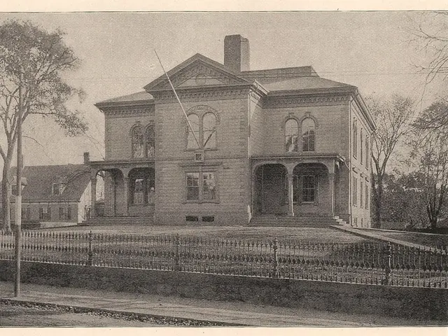 Insulating a timber frame without utilizing a pre-insulated closed panel system: A guide