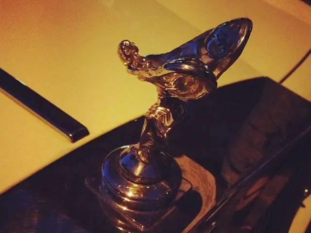 Repairing Damaged Aluminum and Fiber-Composite Automobile Bodies in Collision Restoration